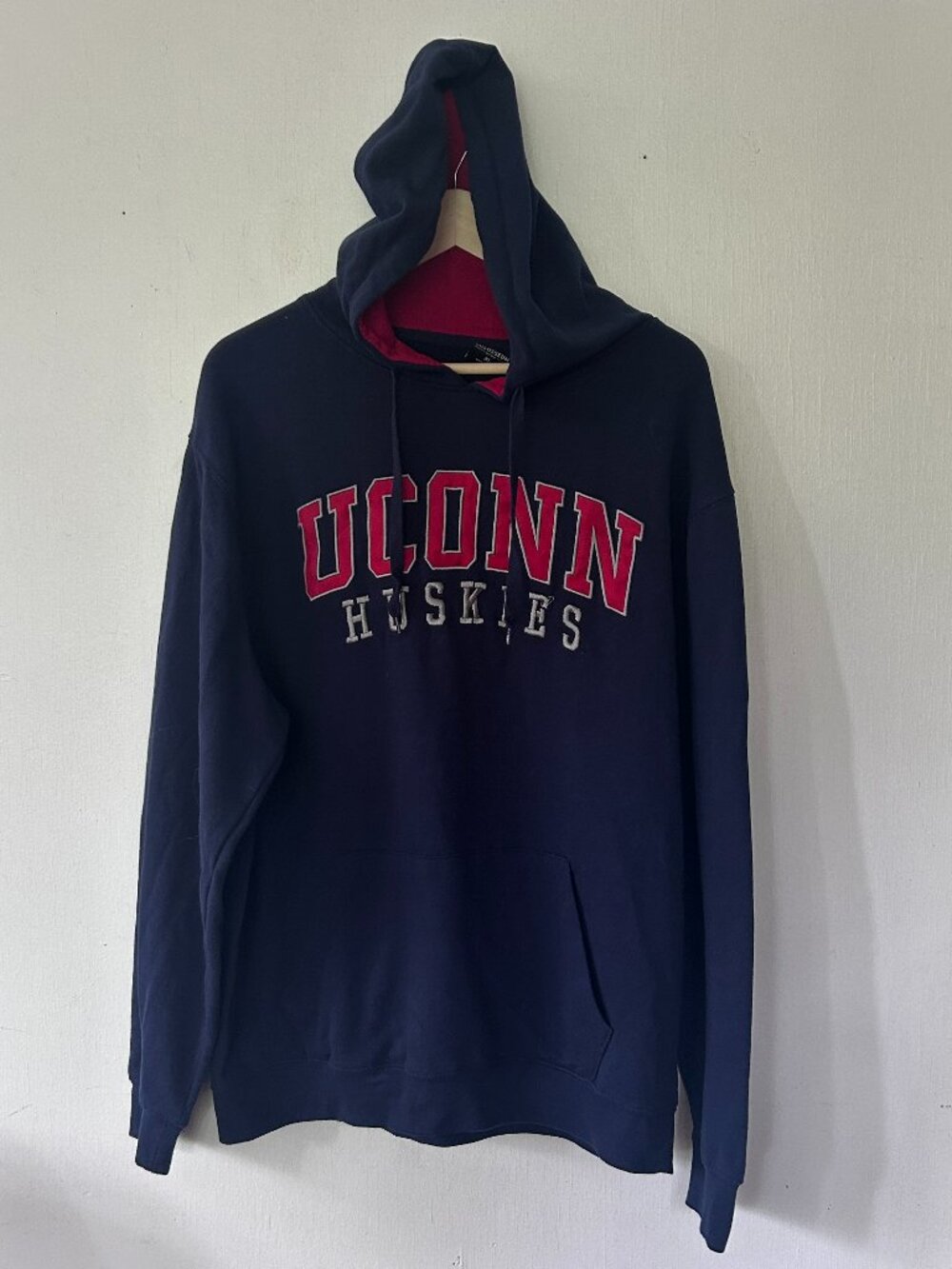 UConn Huskies Hoodie‎ Mens XL Blue Pullover Colosseum Sweatshirt Collegiate NCAA